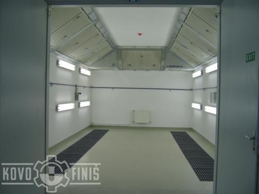 Paint coating booth with dry separation system